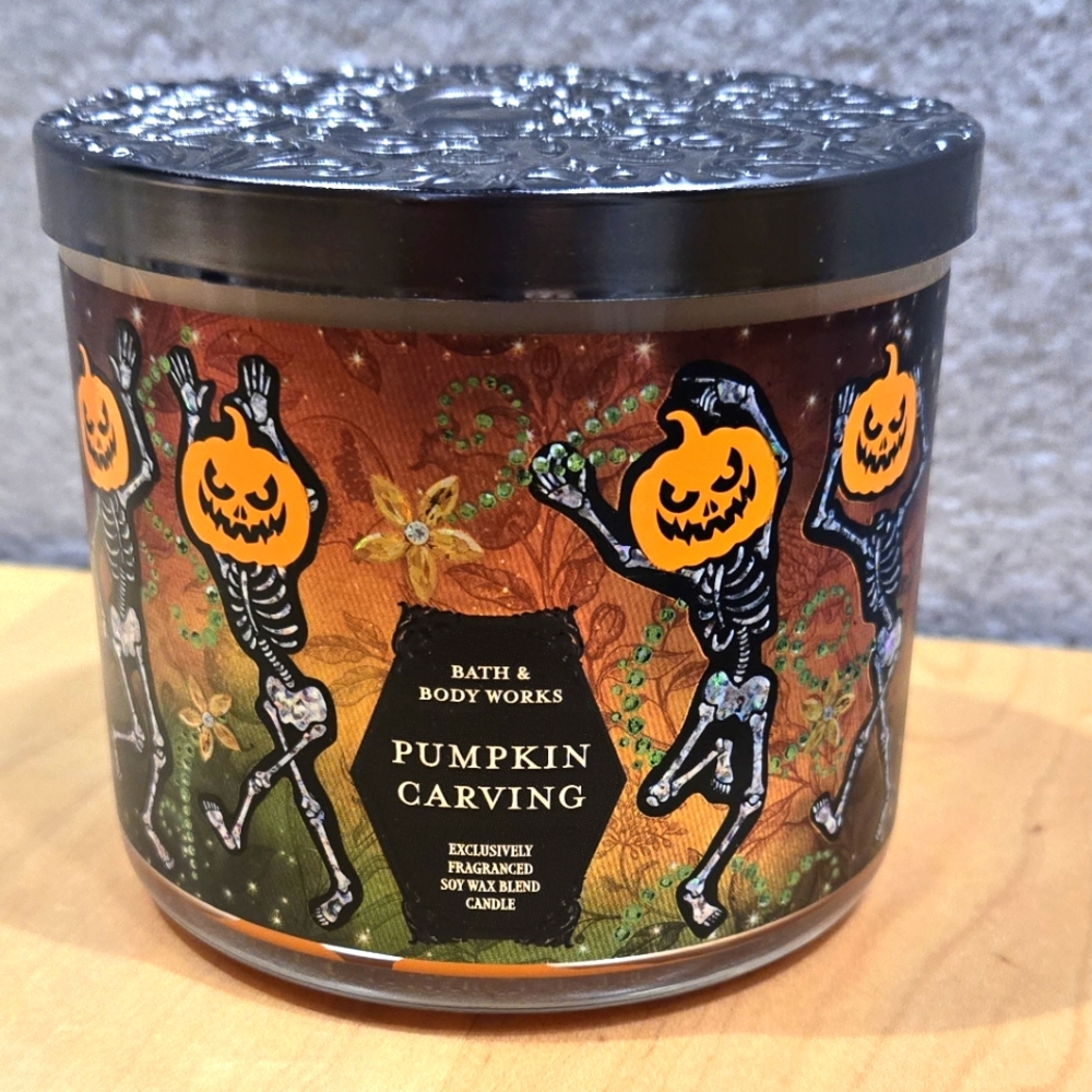 Bath and Body Work • Pumpkin Carving • 3-Wick High Intensity Scented Candle